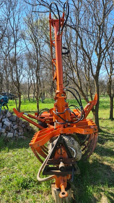 Macara forestieră + remorcă + graifer