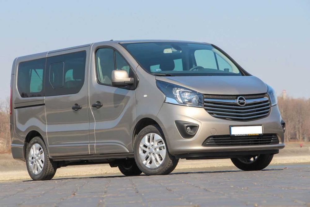 Промо! Пътнически Бус под наем, Кола под наем, 9 местен автомобил