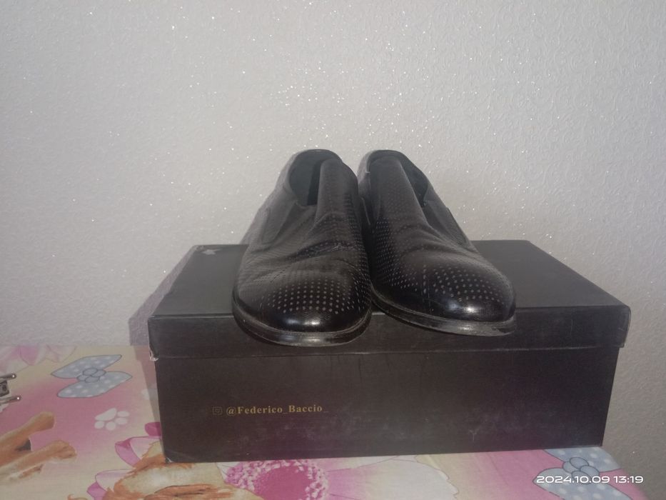 продам обувь бу не дорого.