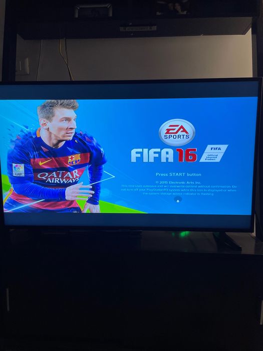 vand ps 3 fat cu doua manete si fifa 2016