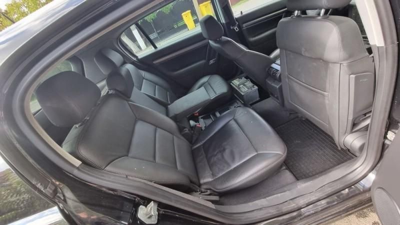 Dezmembrez Opel 1.9 cdti scaune piele incalzire navi Opel Signum facel