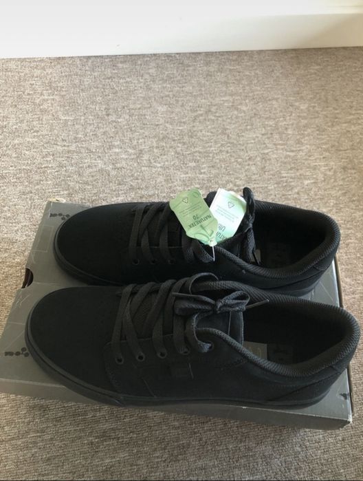 Incaltaminte Adidasi DC noi