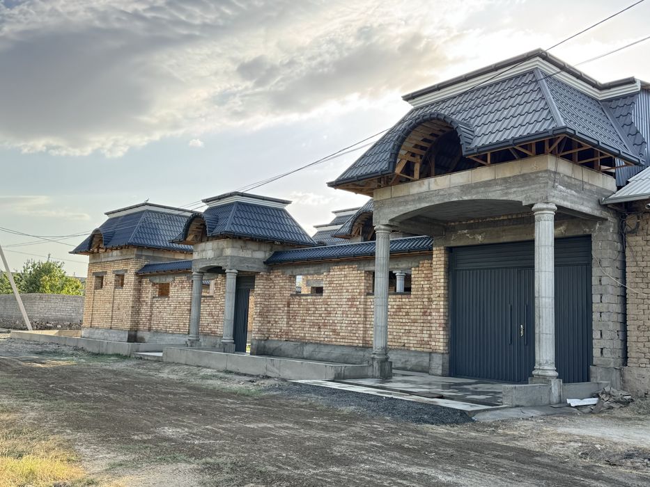 Uchaska Sotiladi Jizzax shahar Zilol MFY