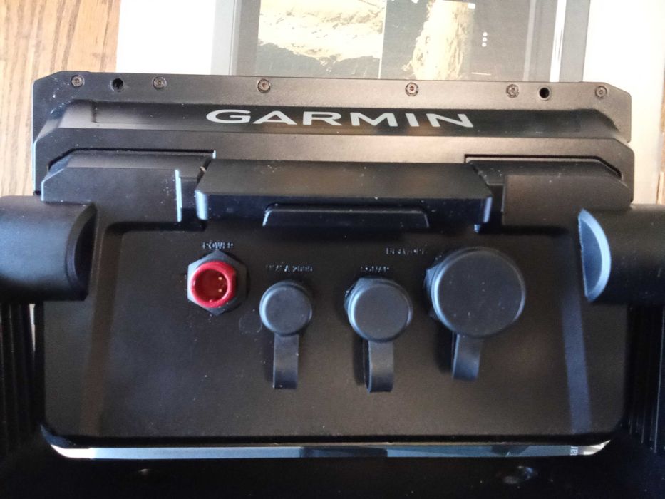 Сонар Garmin 9'+сонда tm150m