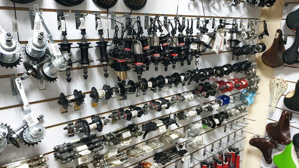 Веломастерская веломагазин, веломастера.