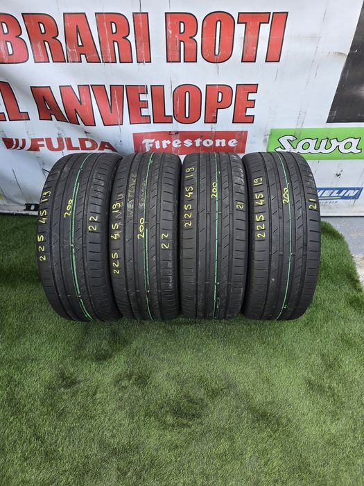 225 45 19  kumho