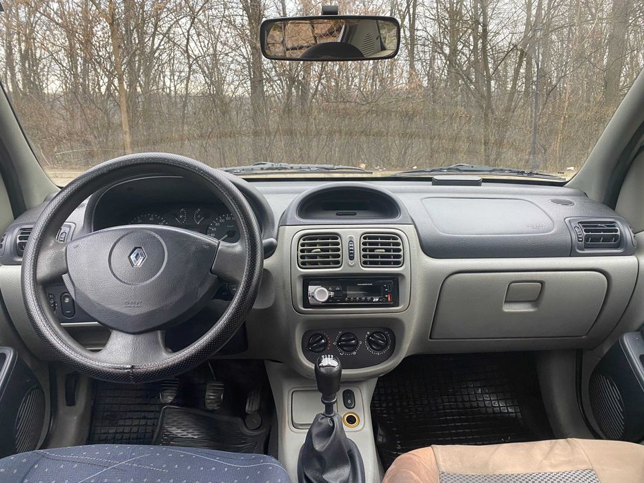 Vand Renault Clio 1.4 Benzină – Funcțional, Acte in regula