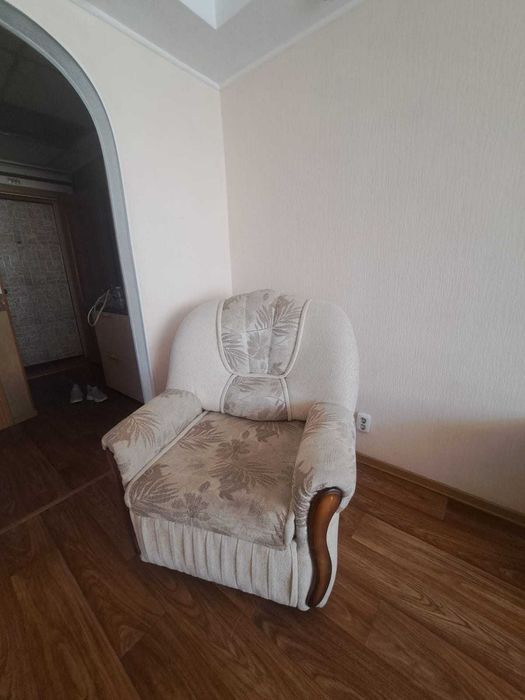 Кресло для гостиной