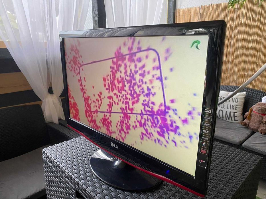 tv / monitor lg / 58 cm