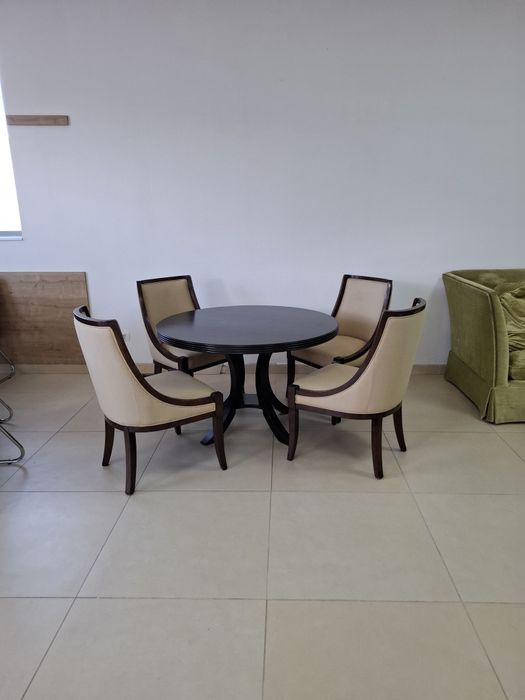 Masa + 4 scaune lemn masiv