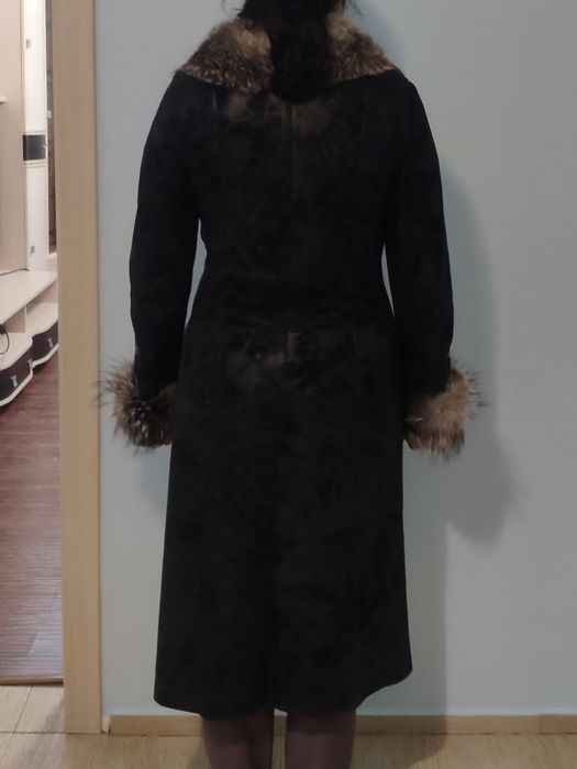 Продам дублёнку теплую, мех чернобурки