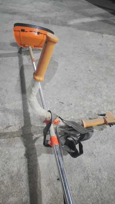 Газонокосилка Бензиновый