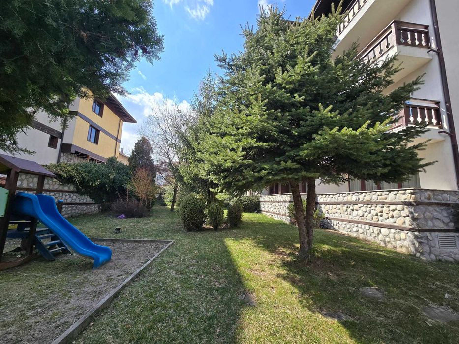 Tристаен апартамент с фронтална гледка към Пирин планина