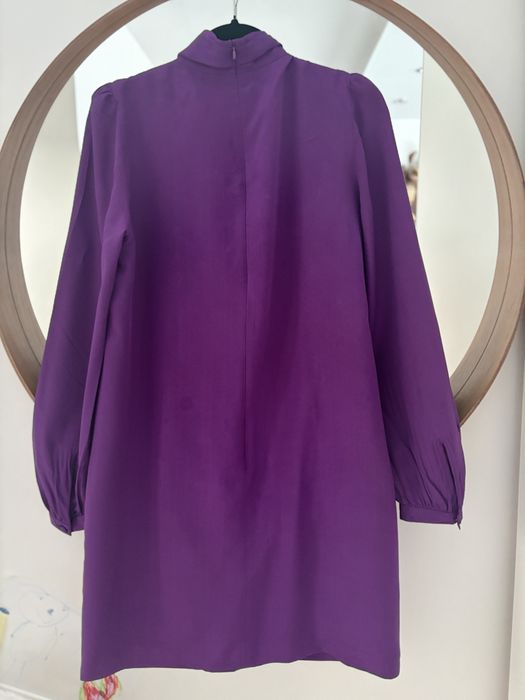 Rochie Hugo, material care imita matasea - originala