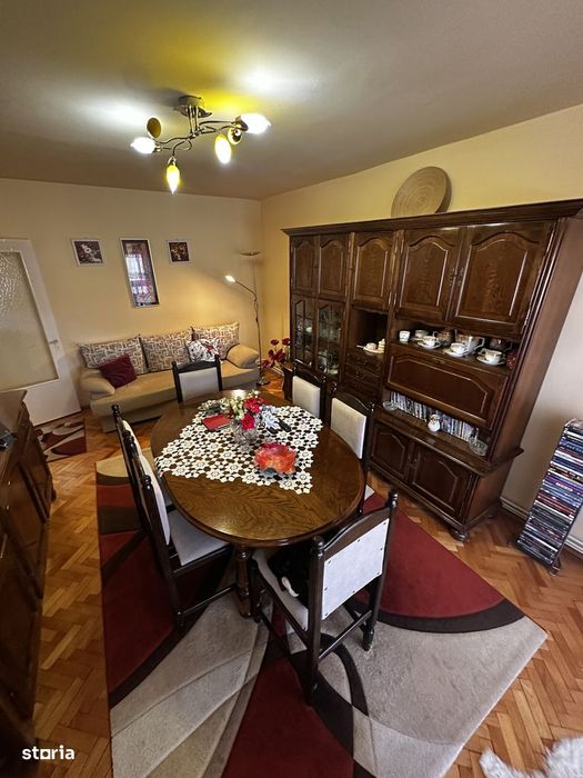 Apartament de vanzare 3 camere,parcare, 60 mp, Cart 1 Mai, Dej
