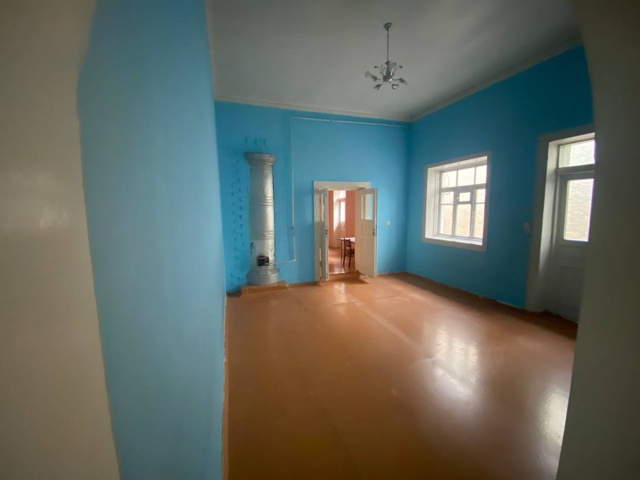 2,8-соток срочно продаётся дом.