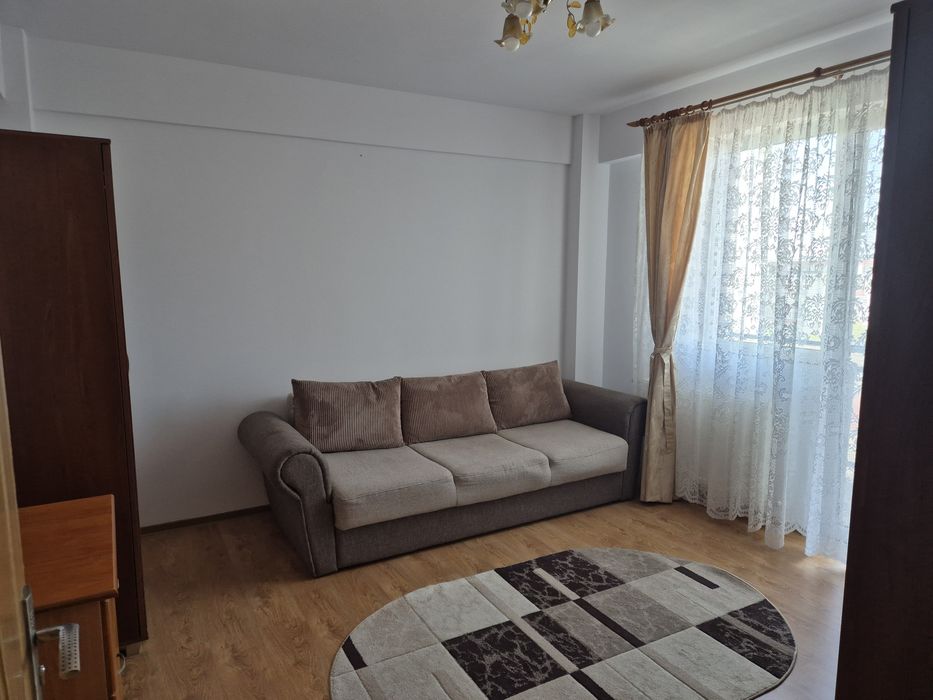 Garsoniera de închiriat
