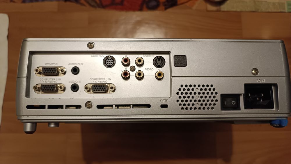 Нерабочие проектора от 5к.