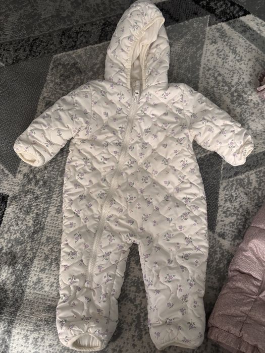 Продам 2 комбинезона детские