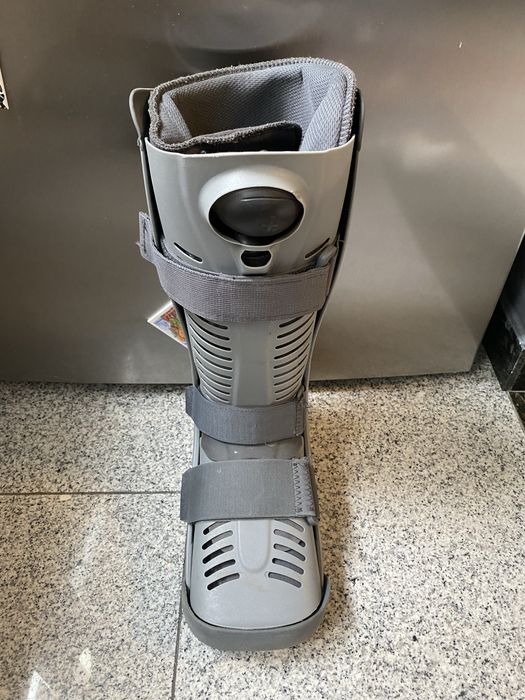 Orteza airwalker M nu merge perna