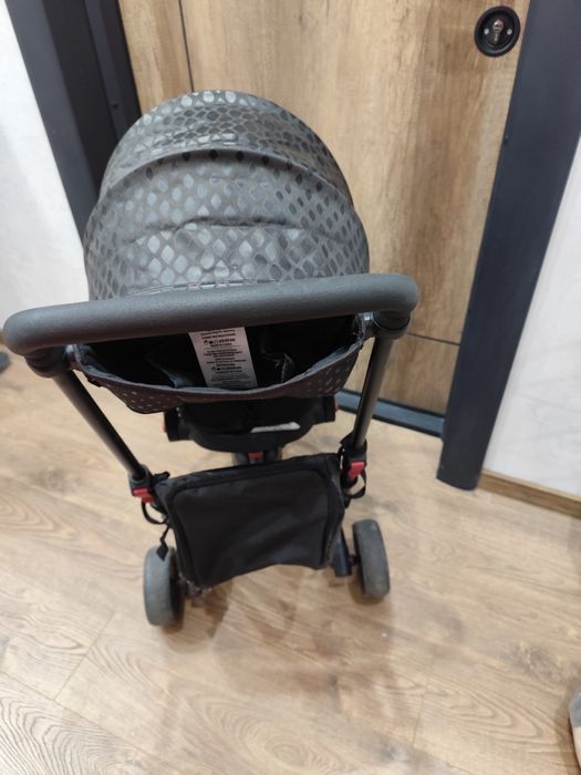 Сгъваема триколка, SmarTrike 8в 1