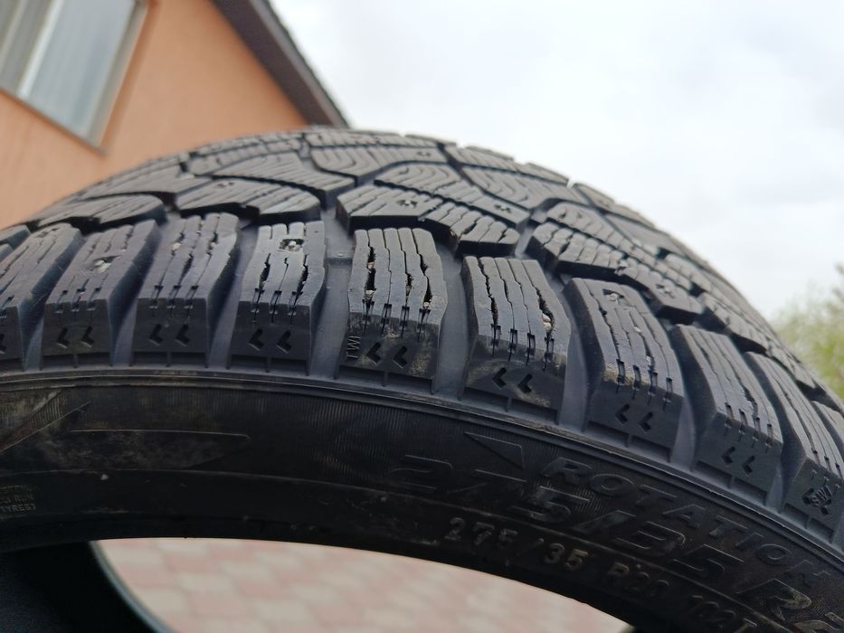 Продам Резину комплект