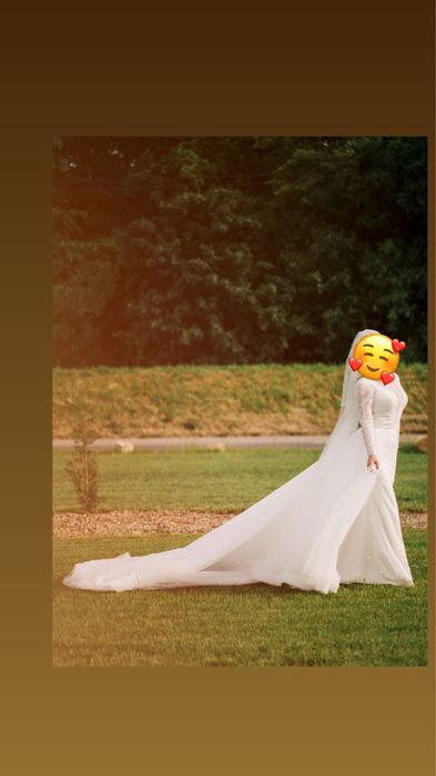 Vand rochie de mireasa model superb