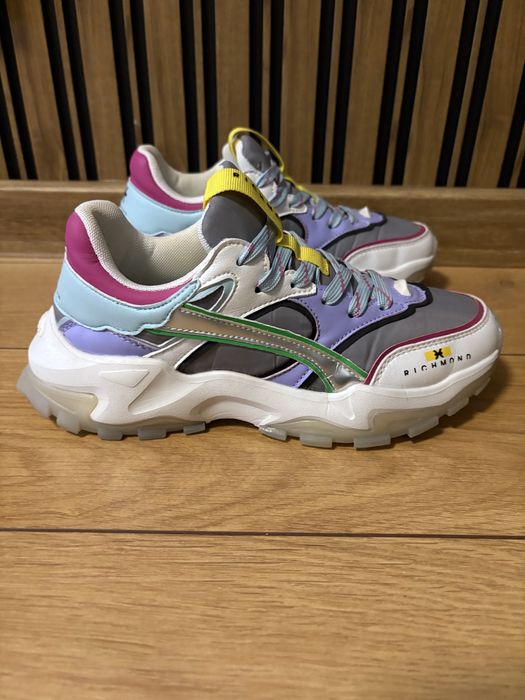 Маратонки John Rishmond