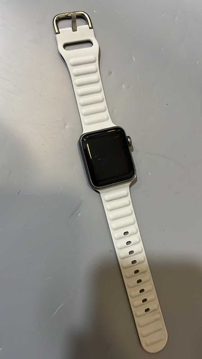 Apple Watch 3,38 mm (Город Семей,ул Валиханова 100/1)ЛОТ:111/4981