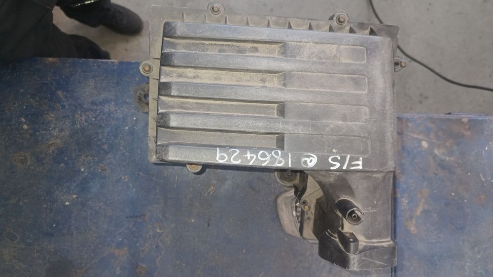 Carcasa filtru aer VW Golf 7 Audi A3 Skoda Octavia Seat Leon 5Q0129607