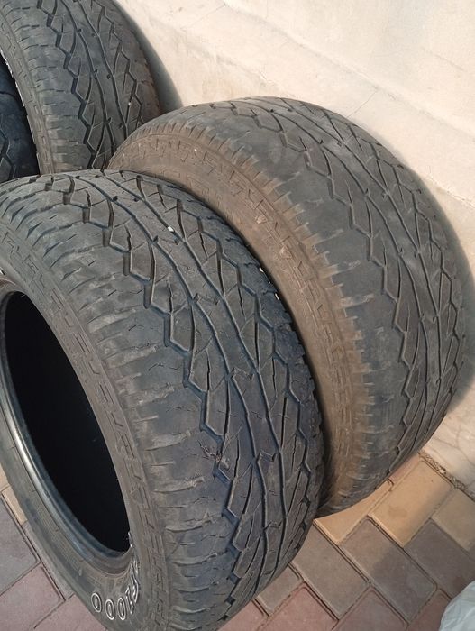 Шины летние б/у 285/60/18