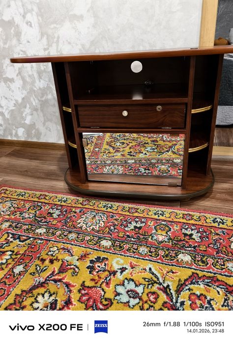 Тв тумба б у.толпо