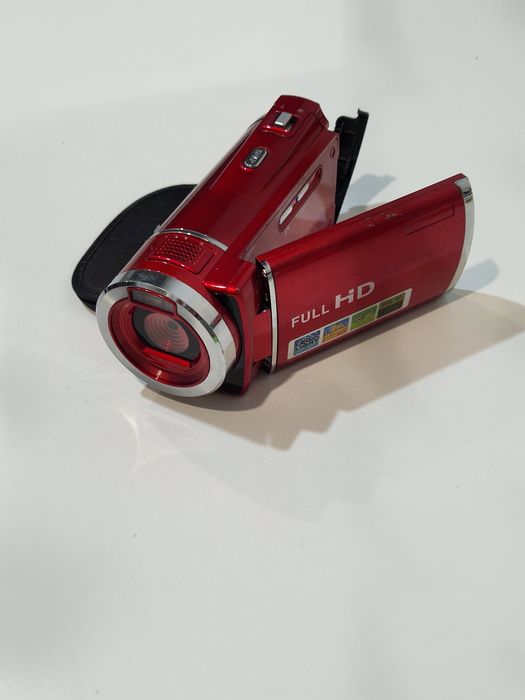 Camera foto  / video cu încărcător