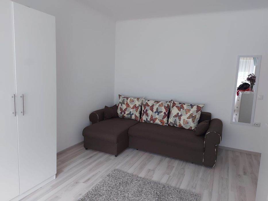 Închiriez garsoniera zona Traian