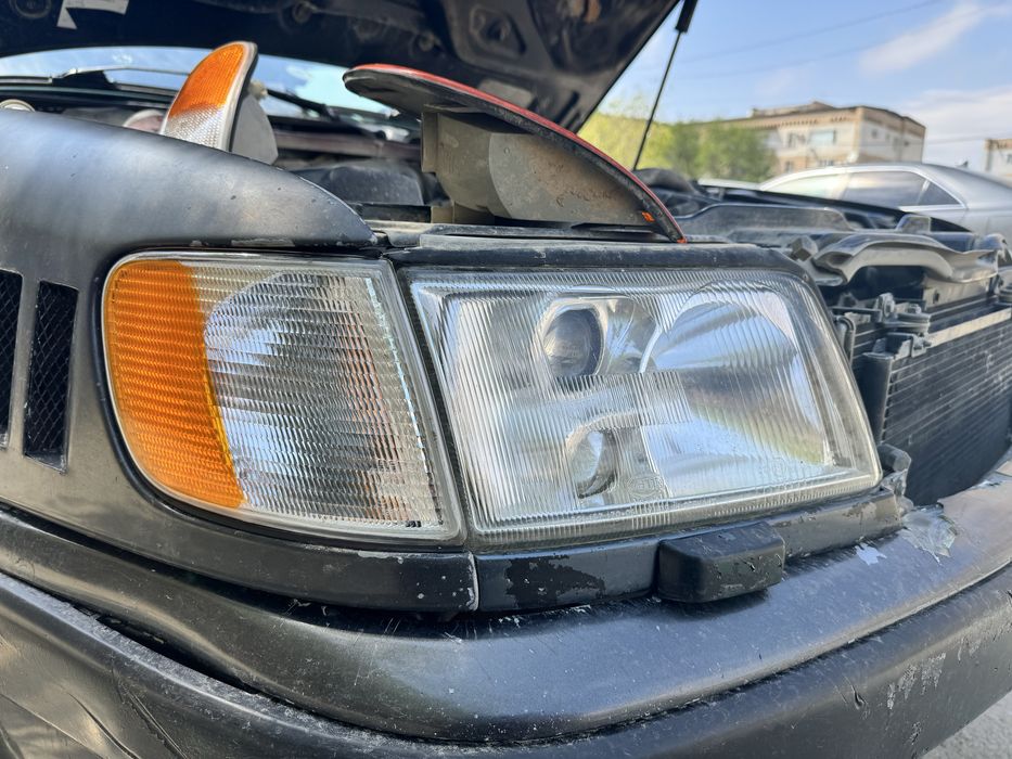 Поворотник ауди С4 100