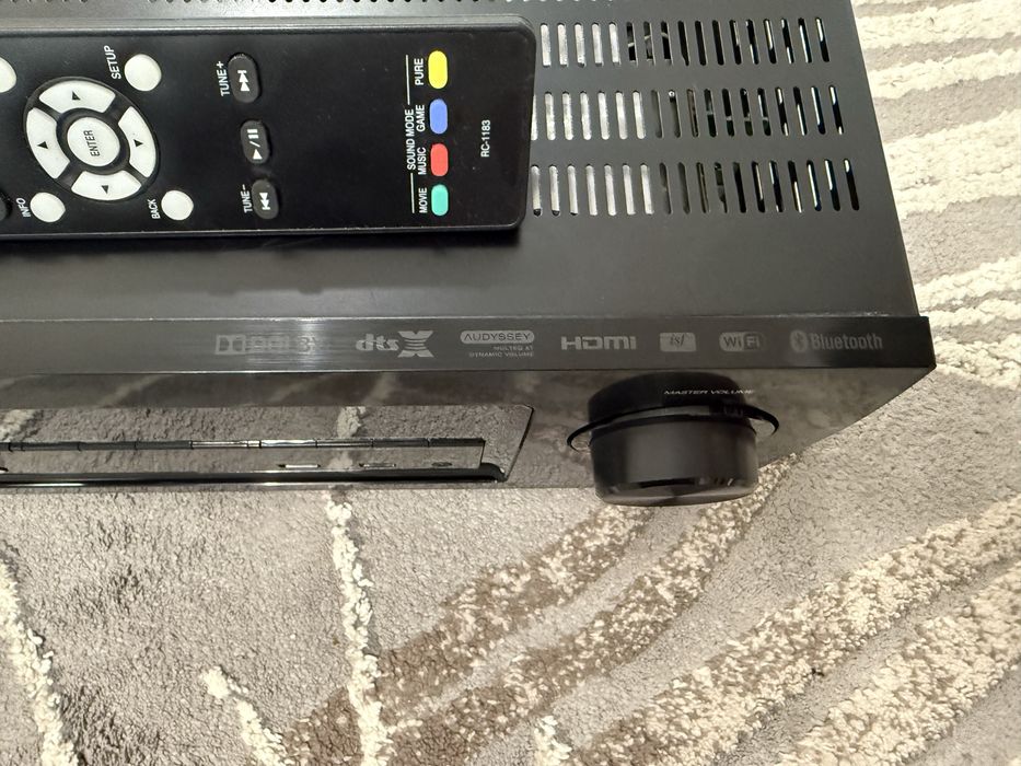 Denon AVR-X2200w Bluetooth Wi Fi