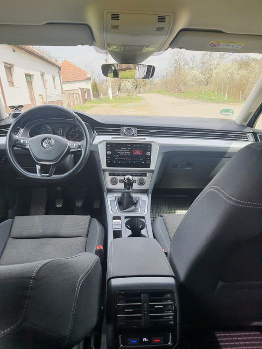 VOLKSWAGEN Passat 2018 — imagine 4