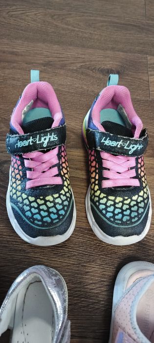 Обувь для девочки всё за 3 тыс