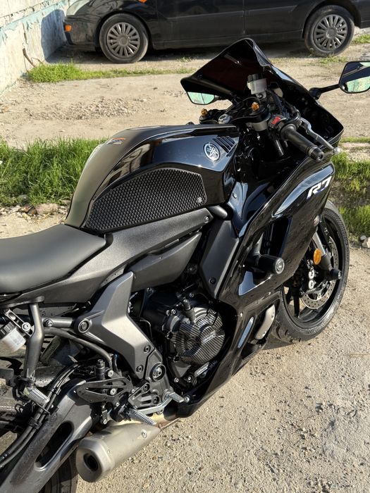 Vand Yamaha R7 2024