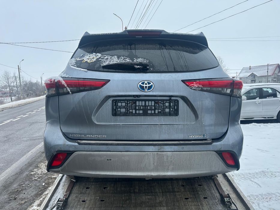 Dezmembrez toyota highlander 2.5benzina hibrid 2021