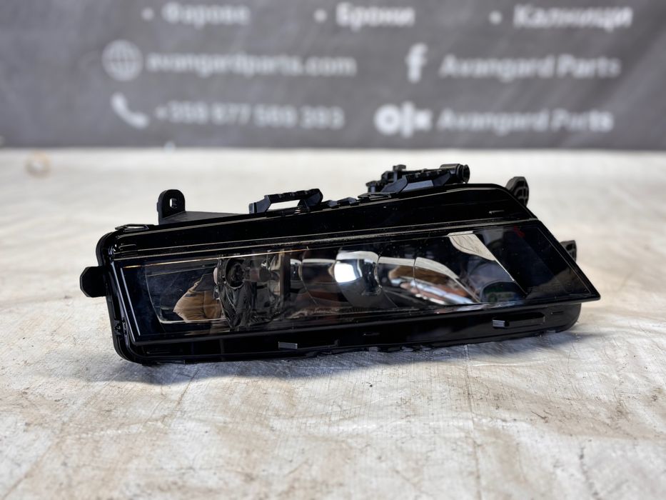 Ляв халоген Skoda Octavia 3
