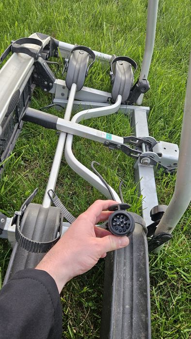 Suport 3 biciclete carlig Thule