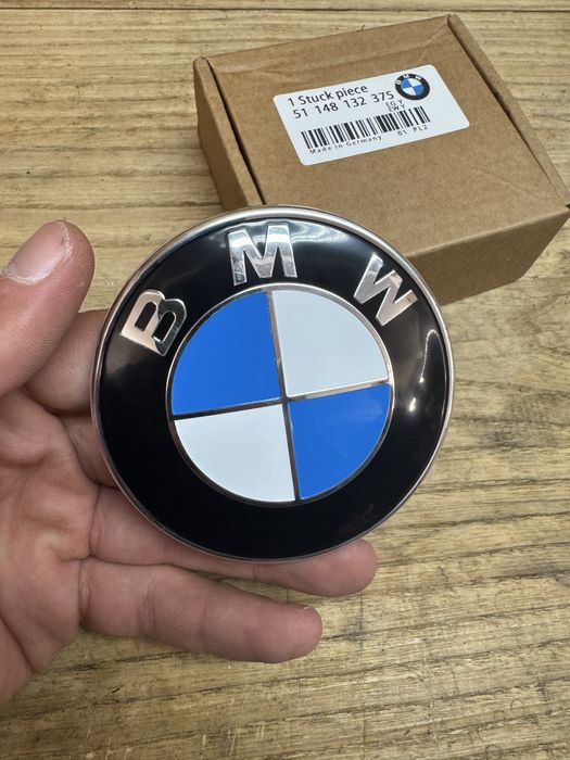 BMW емблема E60, E90, E91, E39, E46, E65, E36 82мм