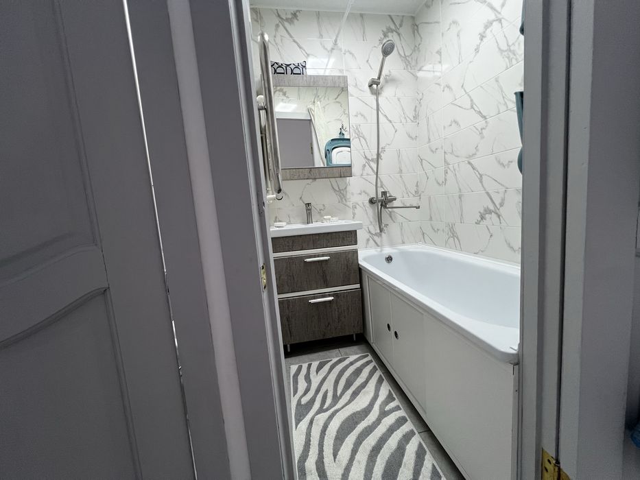 Продам квартиру 3 комнатную