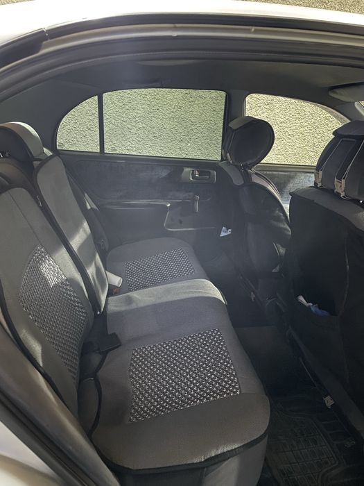 Автомобиль Toyota Carina E