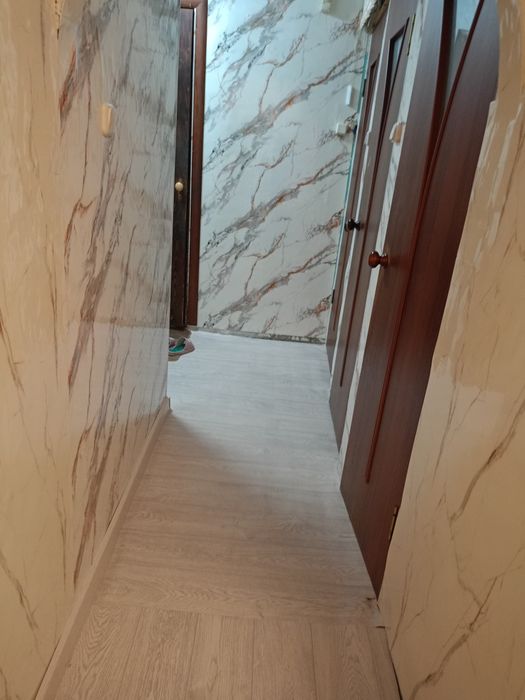 Үйде 2 бөлмелі үй сатылады.