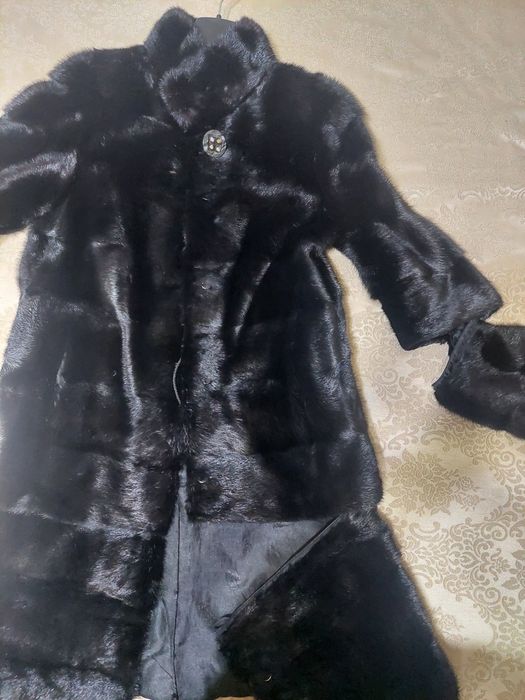 Продаю норковую шубу