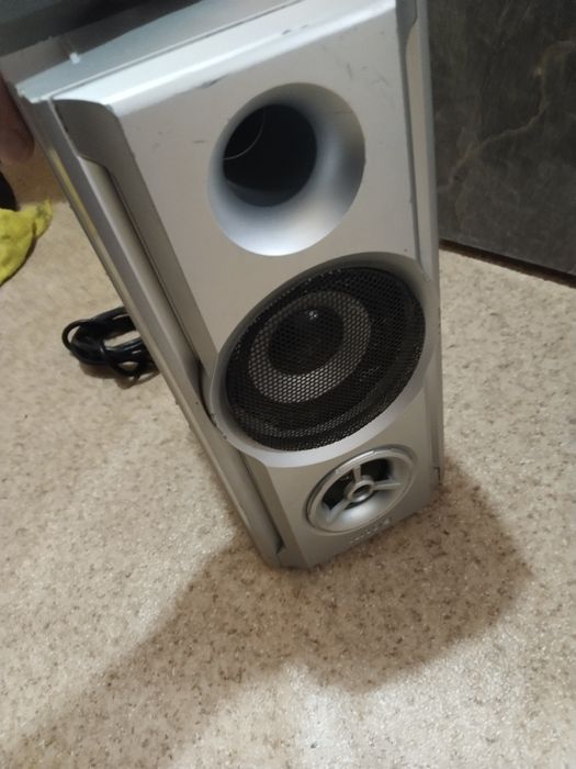 Блютуз калонка мошный