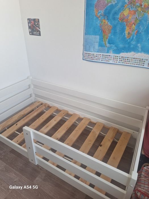 Кровать подростковая