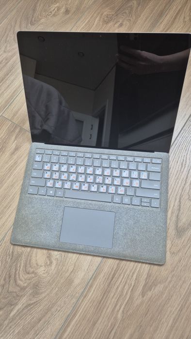 Продам ноутбук Microsoft